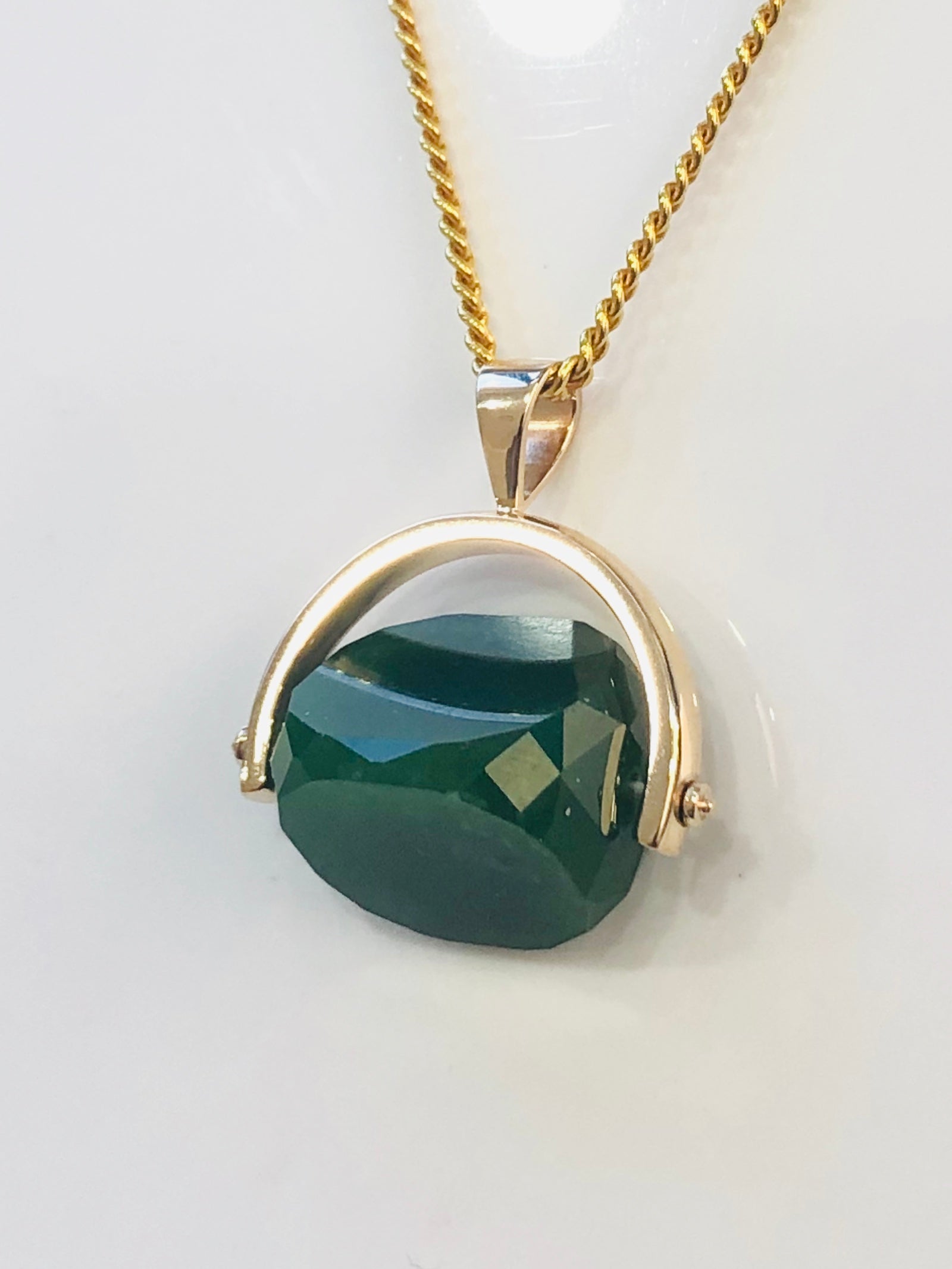 9ct Gold Spinning Greenstone Pendant Gold Pendants 