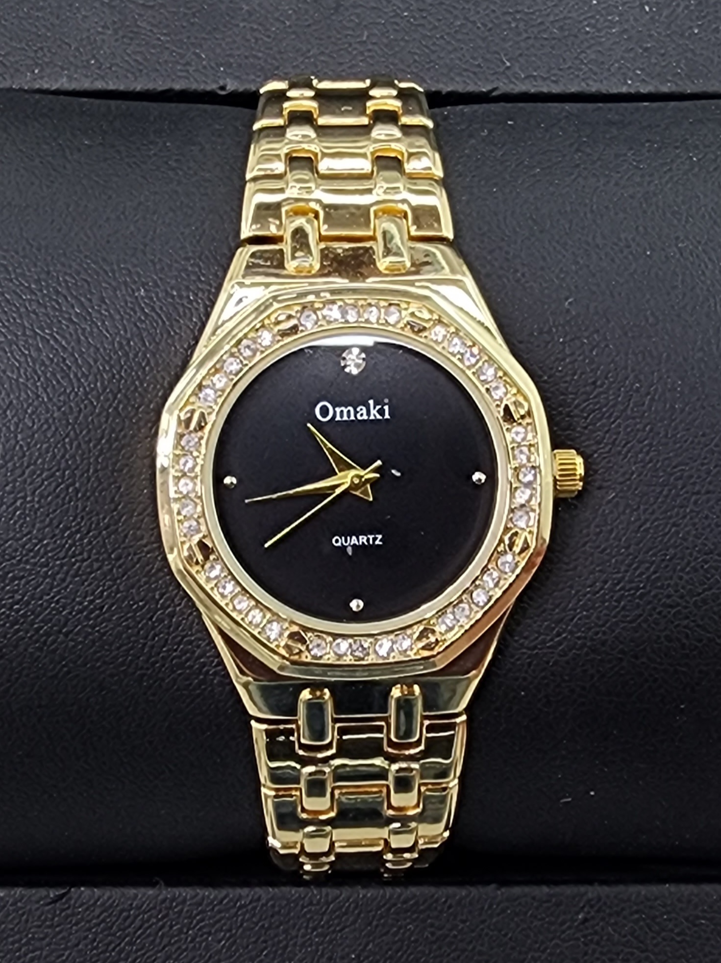 OMAKI Womens Gold Tone Dress Watch with Black Face Dress Watches 