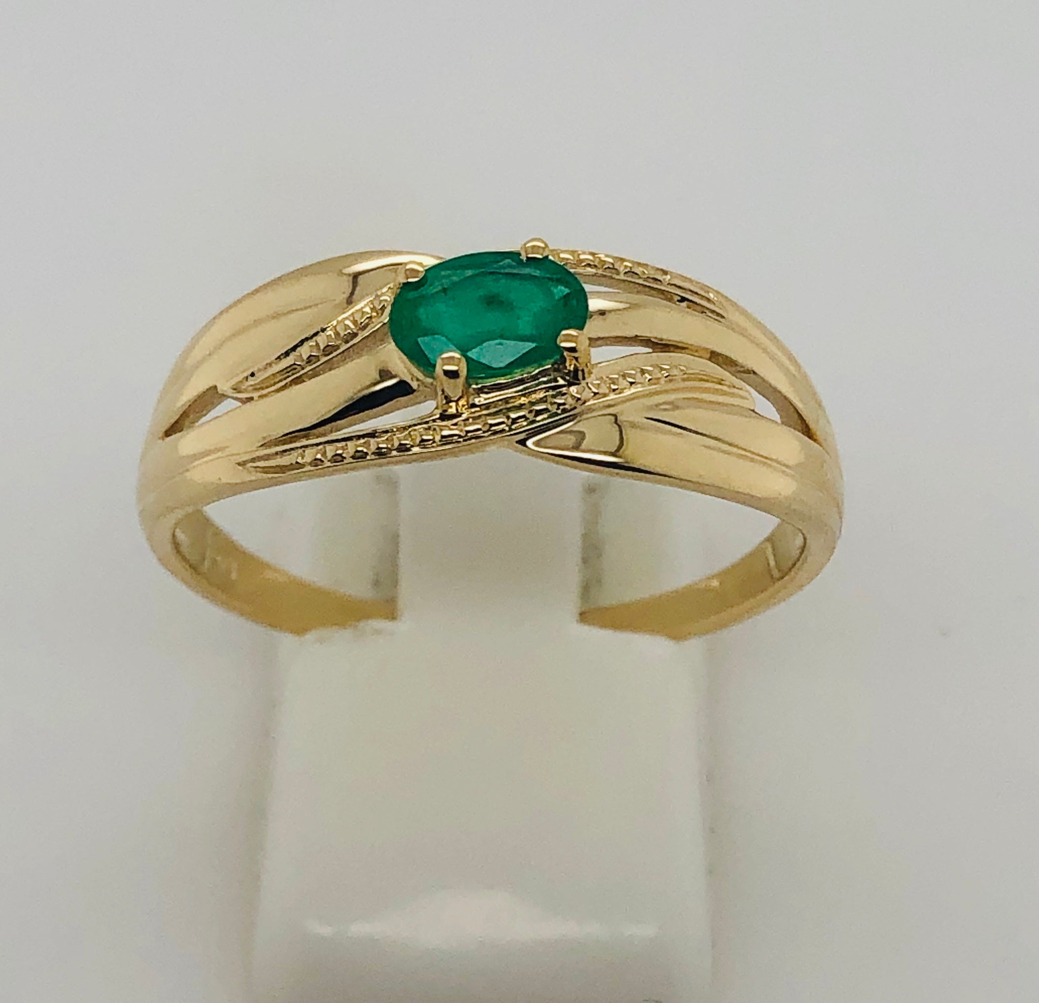 9ct Yellow Gold Crossover Emerald Ring Gold Rings 