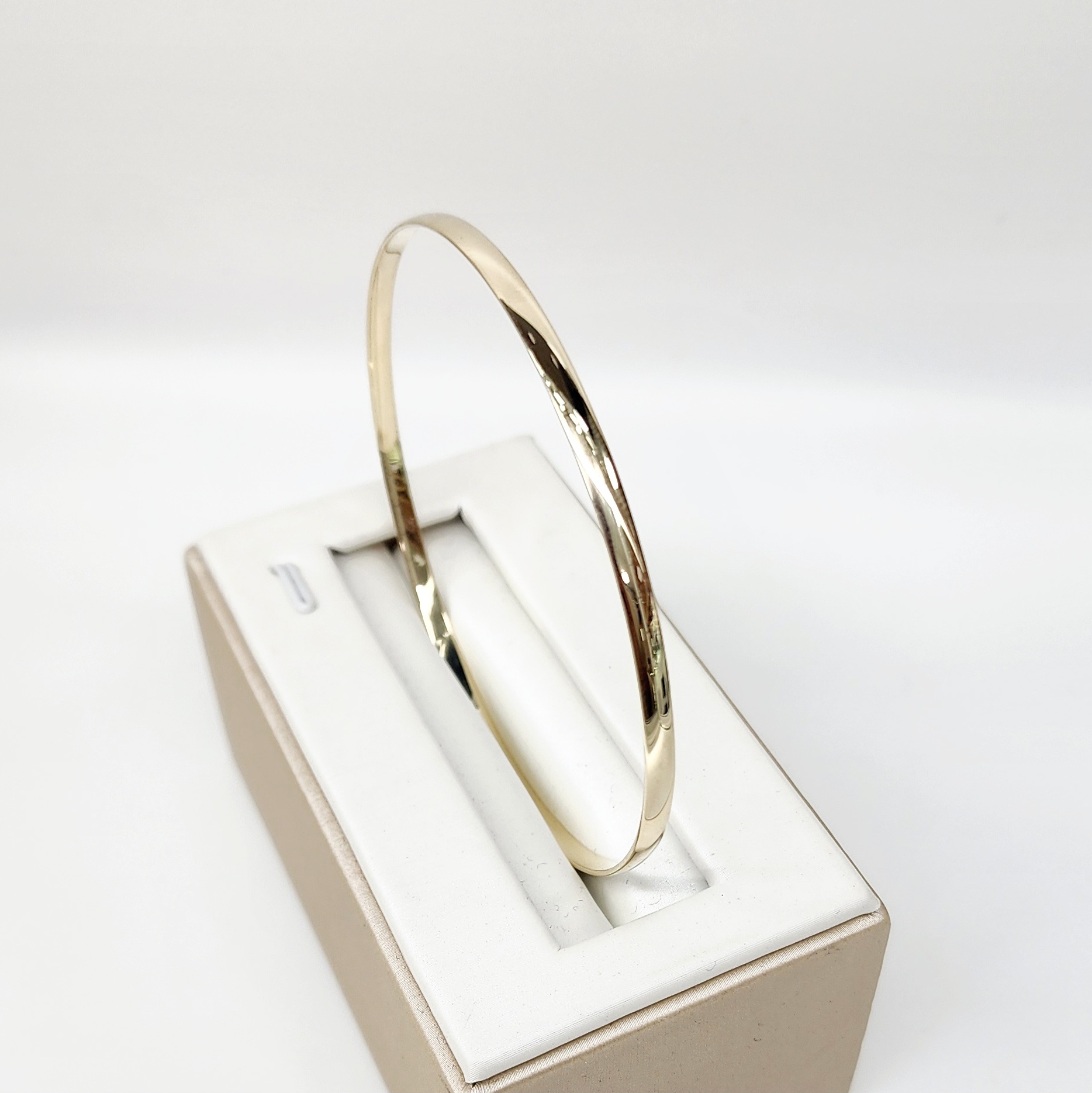 9ct Yellow Gold Classic Half Round 3mm Wide x 70mm Bangle Gold Bracelets 