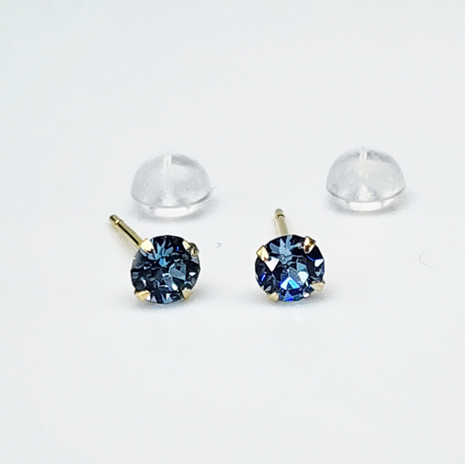 18ct Yellow Gold 4mm Round 4 Claw Blue Topaz Coloured Cubic Zirconia Stud Earrings - K18CZBLTOPAZ Gold Earrings 